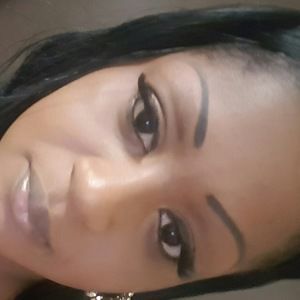 Meet your Posher, Corrine